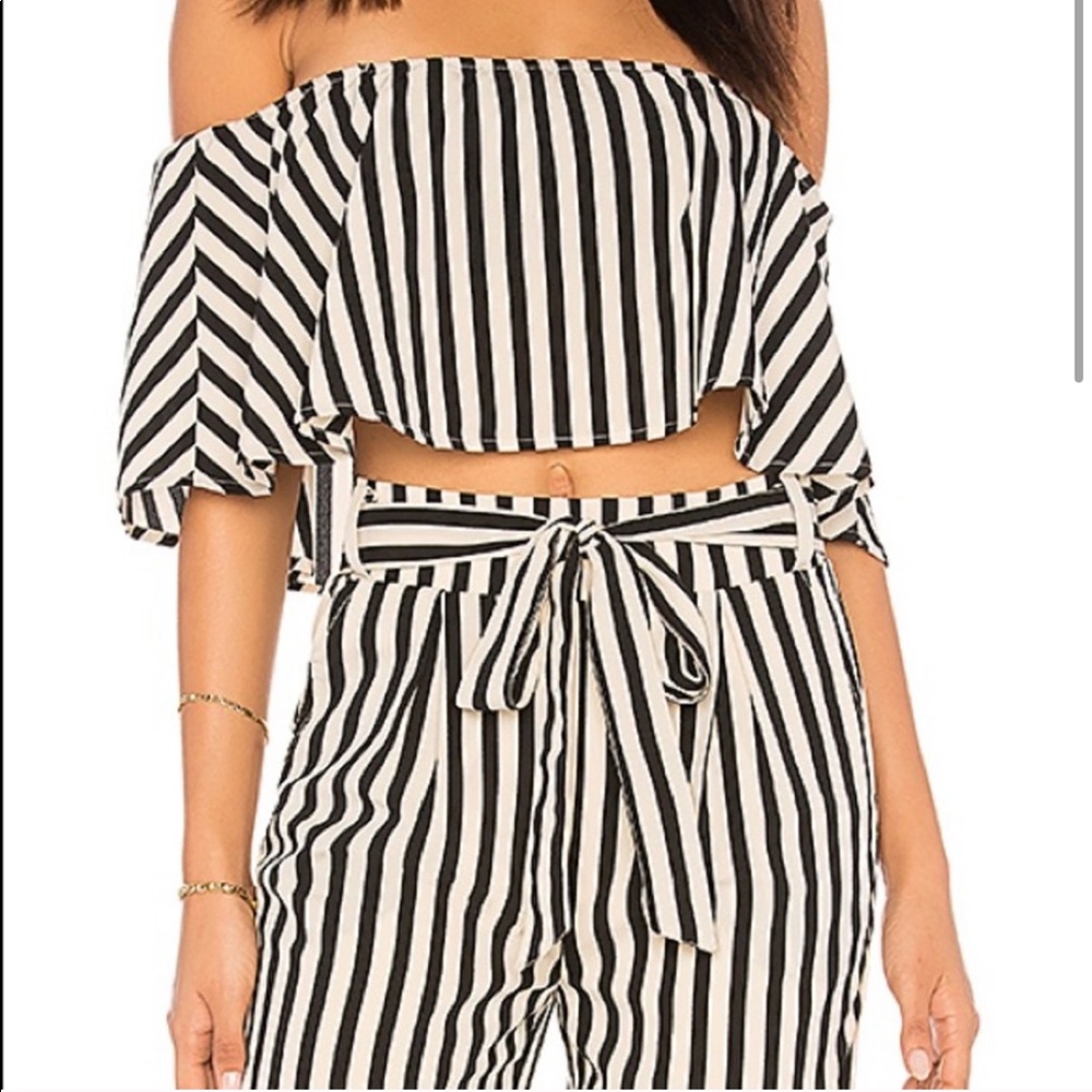 REVOLVE AMUSE SOCIETY Shoulder crop top